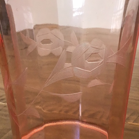 Vintage pink depression glass ice bucket